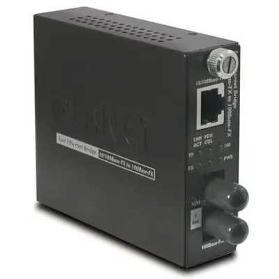 Медиаконвертер PLANET Technology FST-801 10/100Base-TX to 100Base-FX (ST) Smart Media Converter
