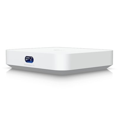 Маршрутизатор Ubiquiti Compact Cloud Gateway with 30+ UniFi device/300+ client support, 1 Gbps IPS routing, and multi-WAN load balancing